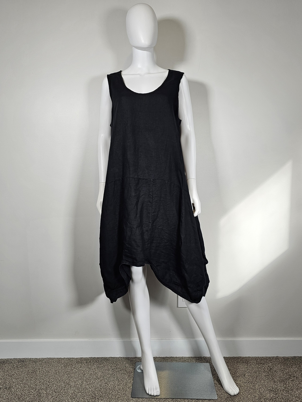 Kokomarina Black Asymmetrical Sleeveless Scoop Dress Sz 1 US 12-14